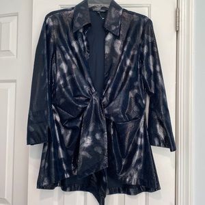 “Mishca” Top Sneak skin print fabric. L